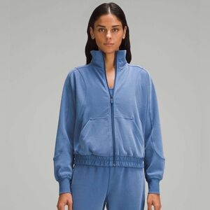 Lululemon Brushed Softstreme Funnel-Neck Zip Up
Pitch Blue 4 S